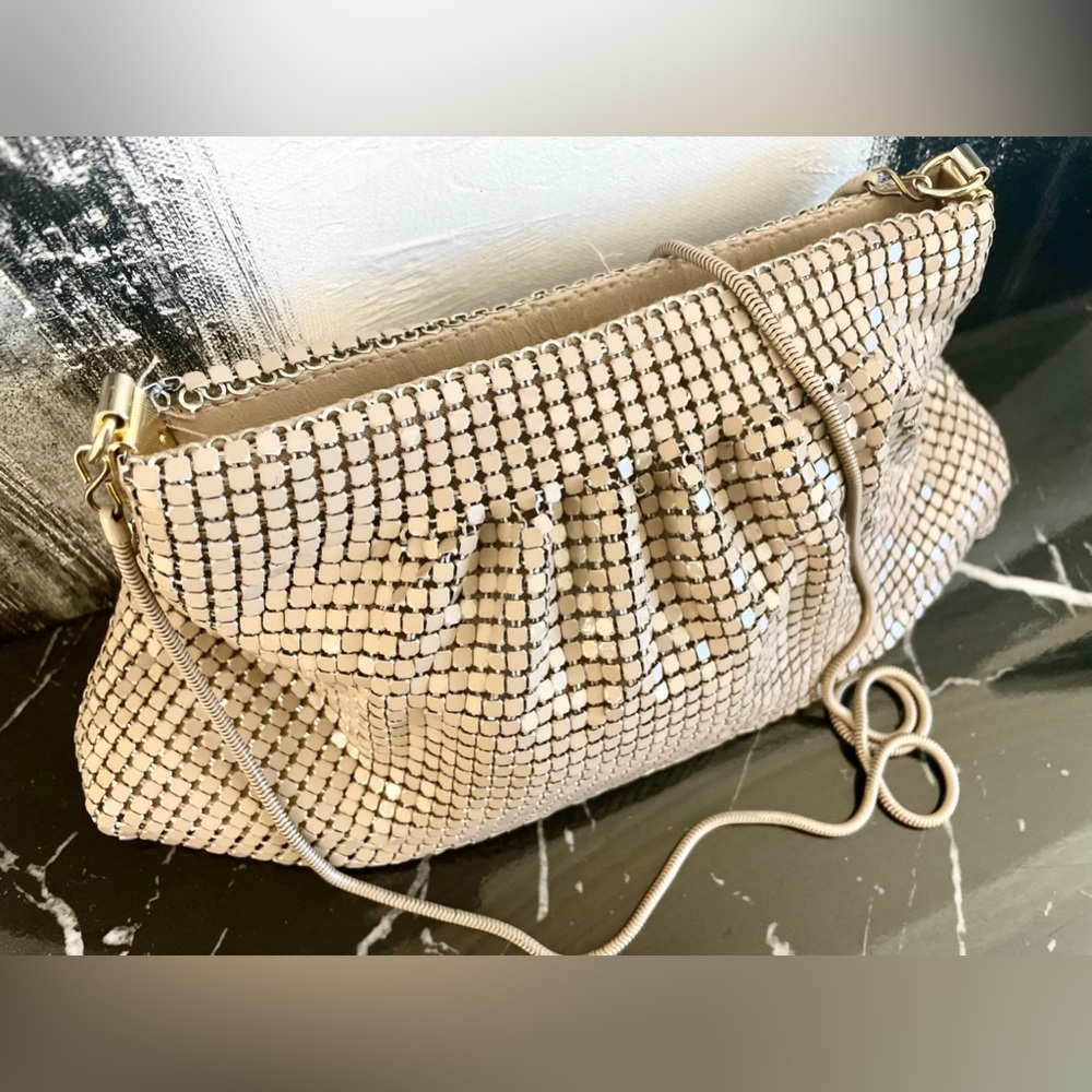 VINTAGE 1970s Nude Mesh Metal Purse
